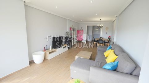 Foto 2 de Piso en venta en San Fernando - Princesa Mercedes, Alicante / Alacant