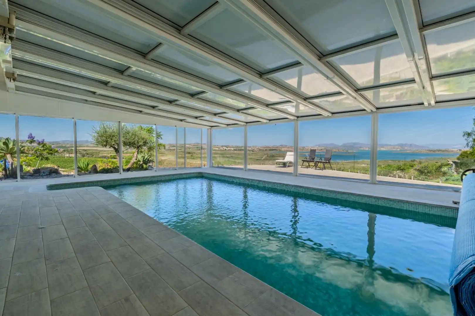 Piscina de Finca rústica en venda en San Miguel de Salinas amb Aire condicionat, Calefacció i Jardí privat