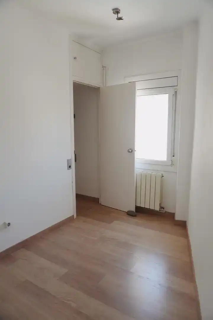 Dormitori de Àtic en venda en  Barcelona Capital amb Aire condicionat i Balcó