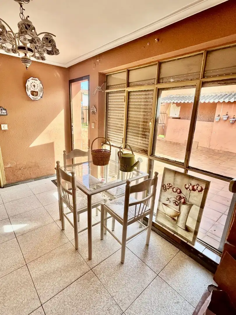 Terrassa de Casa o xalet en venda en La Bañeza  amb Calefacció