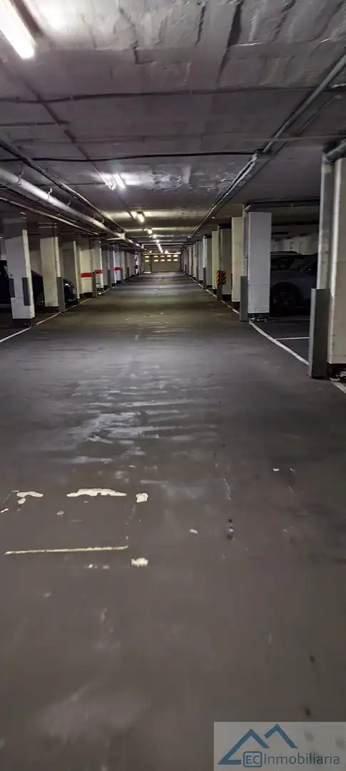 Parking of Garage for rent in Santander