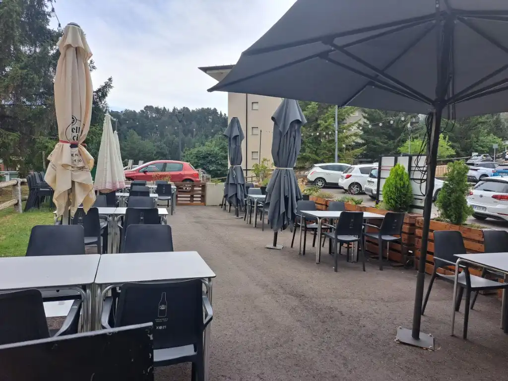 Terraza de Local en traspaso en Alp con Calefacción, Parquet y Terraza