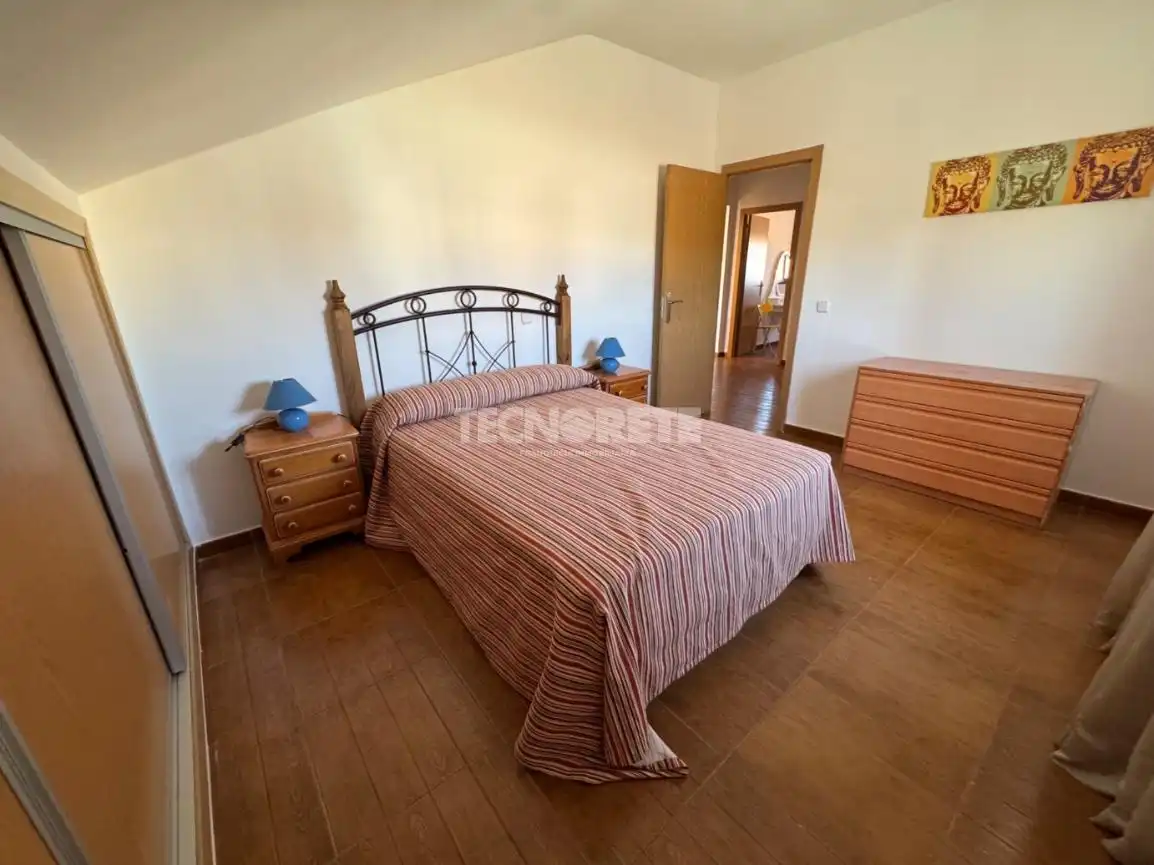 Habitación de Casa o chalet en venta en Cebolla con Aire acondicionado, Calefacción y Jardín privado