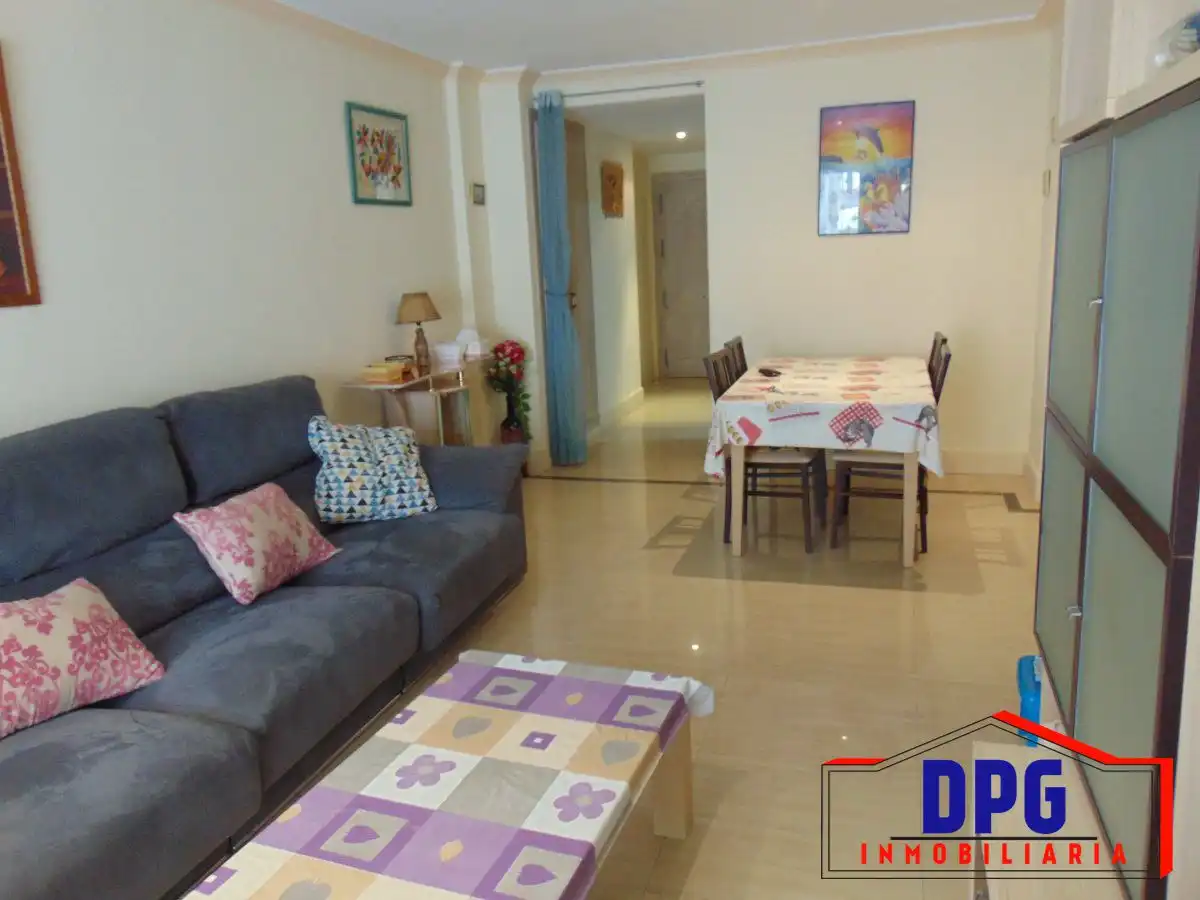Sala de estar de Apartamento en venta en Garrucha con Aire acondicionado, Terraza y Amueblado