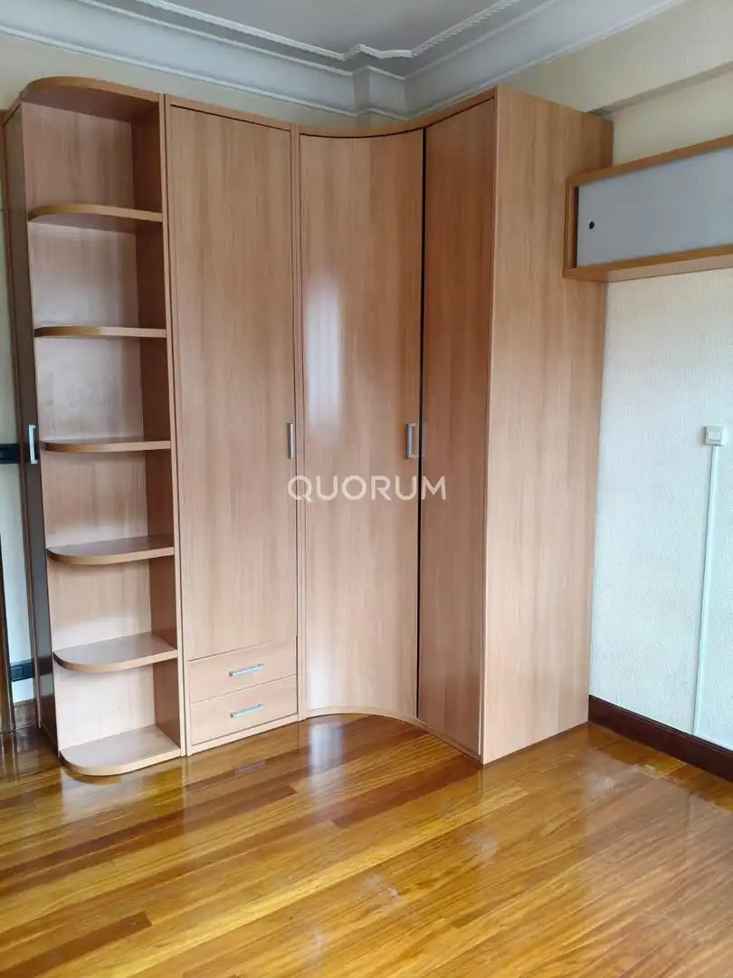 Schlafzimmer von Wohnung zum Verkauf in Bilbao  mit Heizung