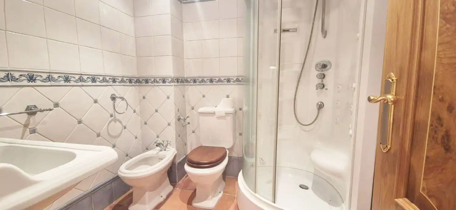 Baño de Casa adosada en venta en Oñati con Calefacción y Terraza