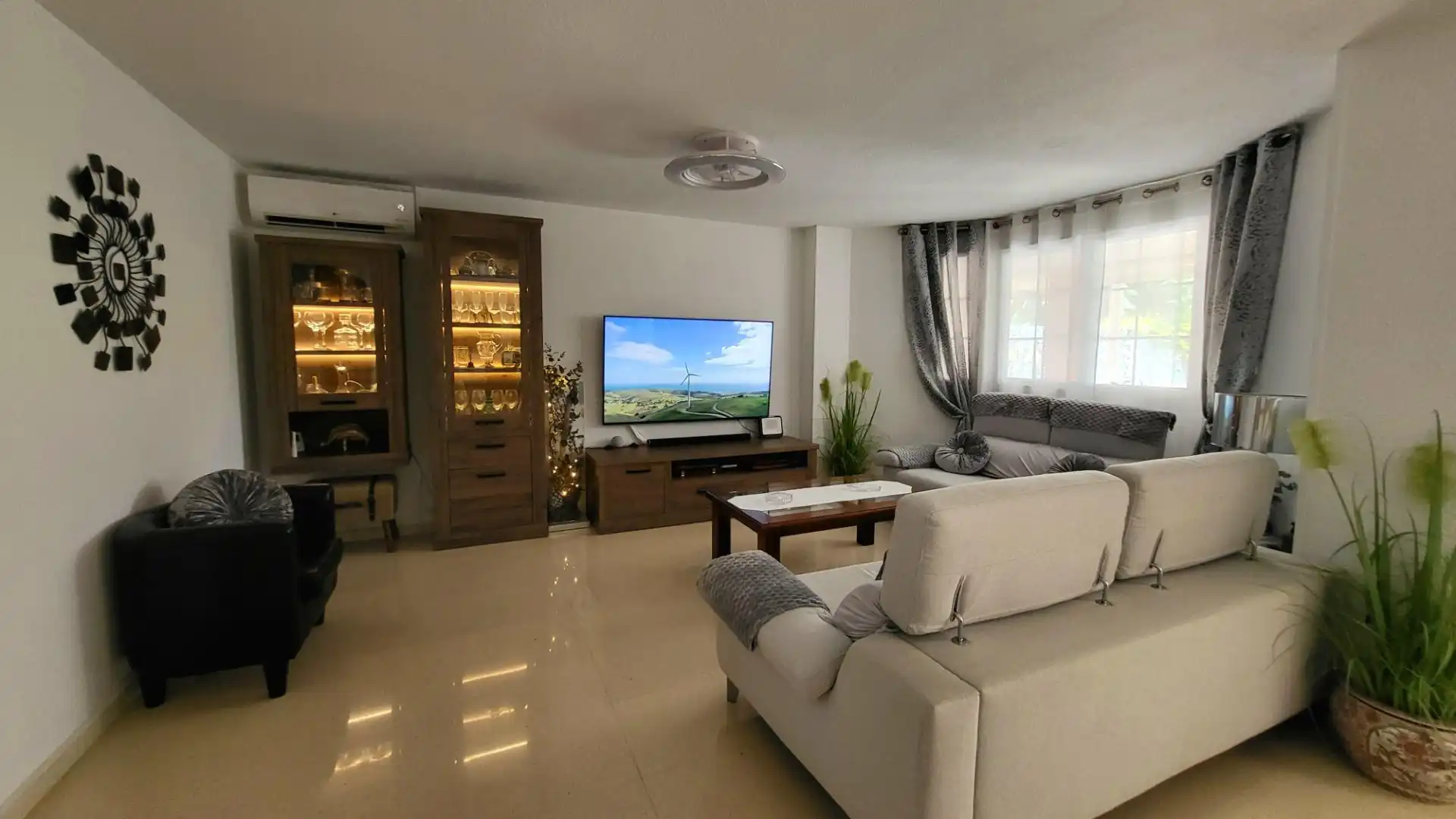 Sala d'estar de Casa adosada en venda en Sant Joan d'Alacant