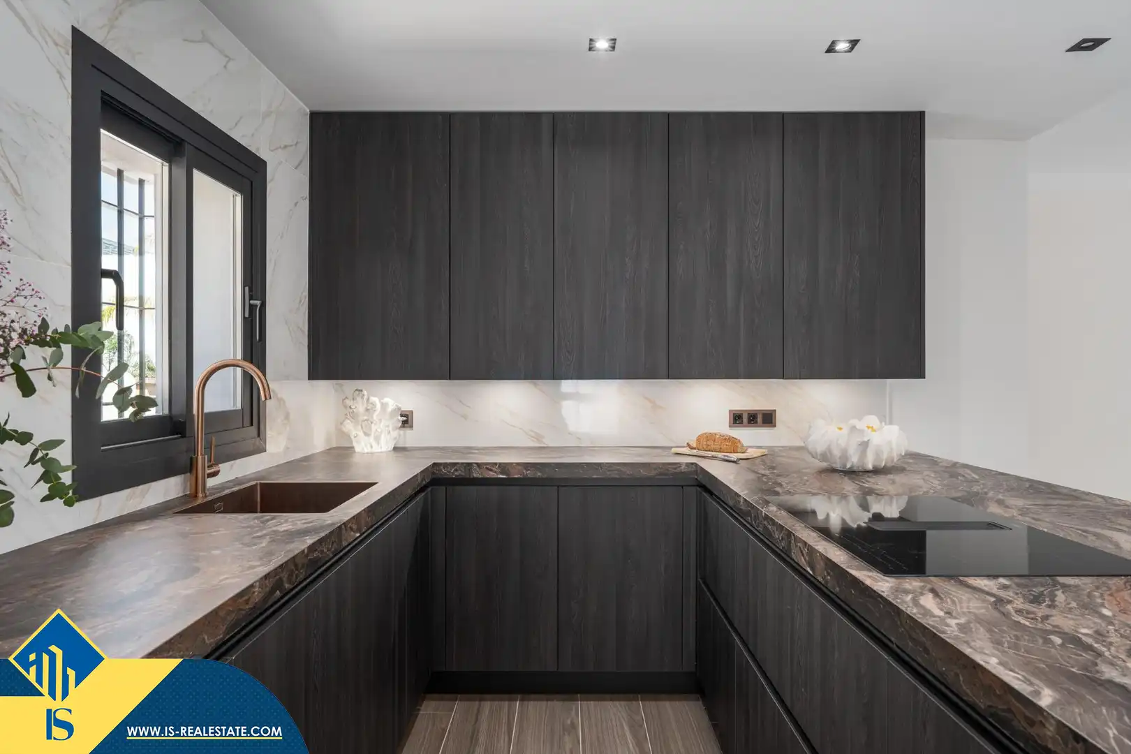 Chalet con piscina en venta en Nueva Andalucía, imagen 8