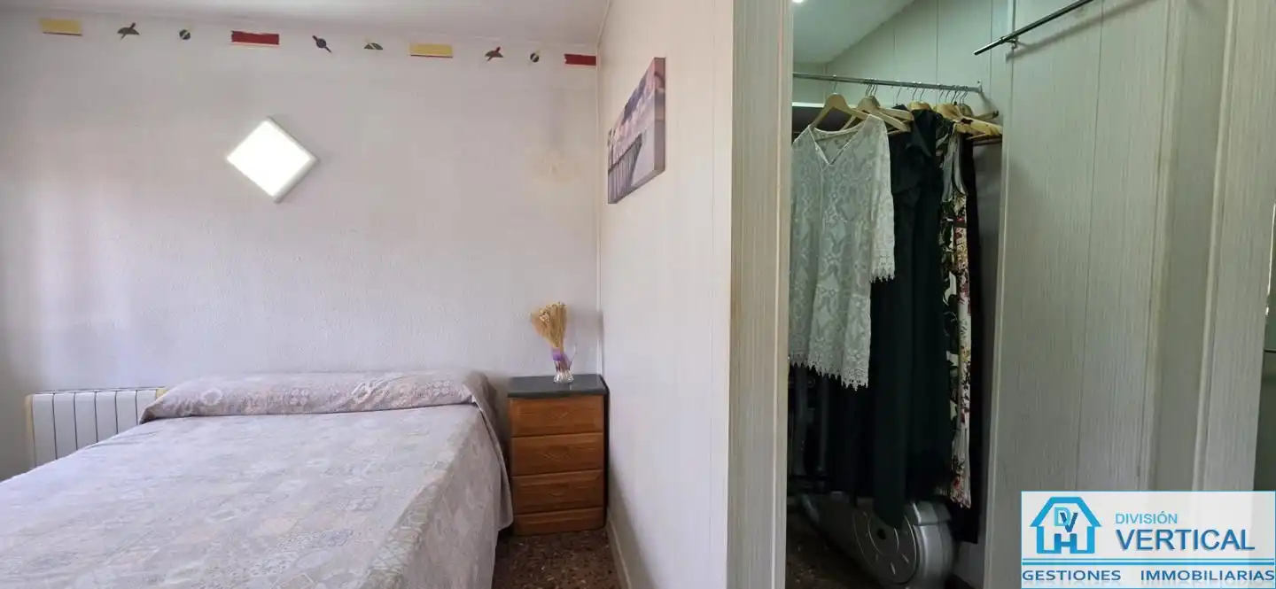 Habitación de Planta baja en venta en Manises con Trastero
