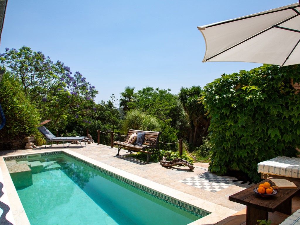 Swimming pool of Country house for sale in Alaró  with Air Conditioner, Heating and Private garden