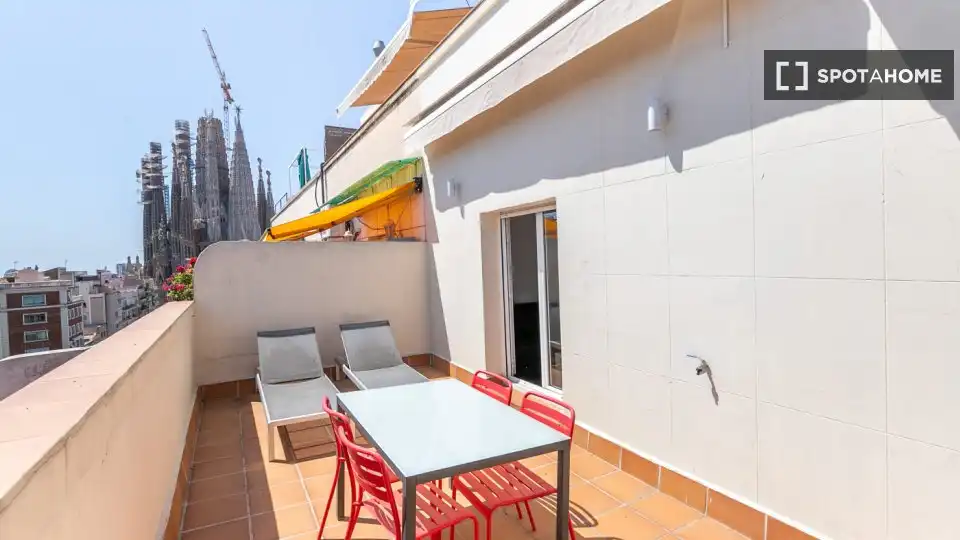 Flat with terrace to rent in Eixample, imagen 2