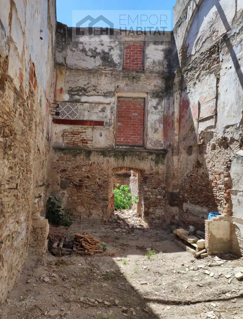 Casa adosada en venta en Castelló d'Empúries