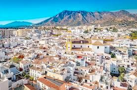 Foto 3 de Edifici en venda a Cabopino - Artola, Málaga