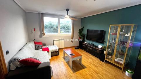 Photo 3 of Duplex for sale in Avda. Constanazo, Villamediana de Iregua, La Rioja