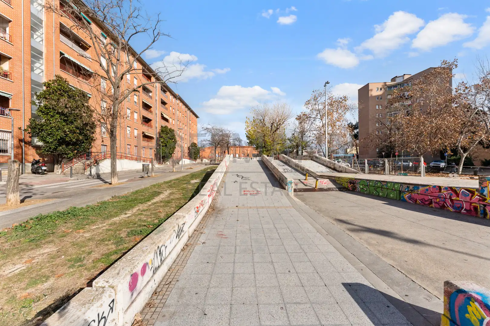 Exterior view of Flat for sale in Terrassa  with Air Conditioner, Heating and Furnished