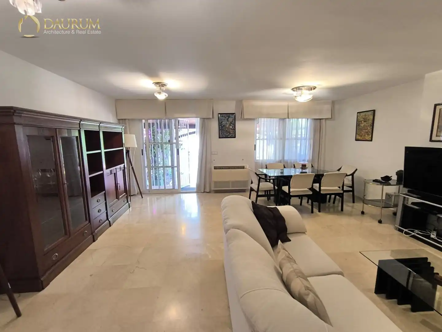 Sala d'estar de Casa adosada en venda en Alicante / Alacant amb Aire condicionat, Terrassa i Traster