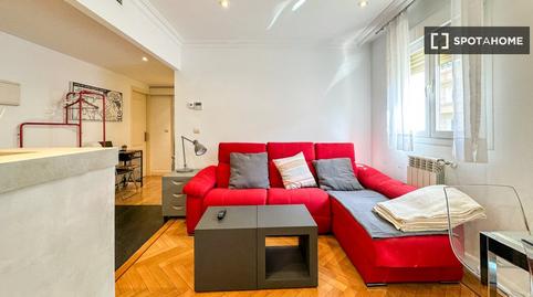 Foto 3 de Apartament per a compartir a Pacífico, Madrid