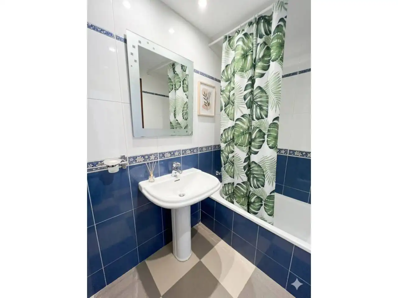Bathroom of Attic for sale in Roquetas de Mar  with Air Conditioner, Terrace and Furnished