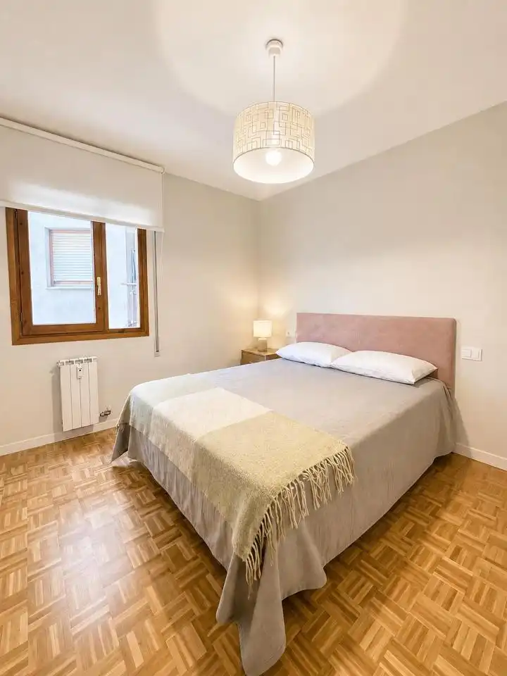 Schlafzimmer von Wohnung zur Miete in Segovia mit Heizung, Terrasse und Möbliert
