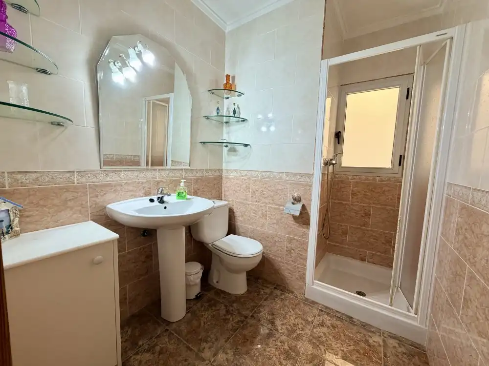 Bathroom of Flat for sale in Rojales  with Air Conditioner, Furnished and Balcony