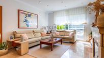 Living room of Single-family semi-detached for sale in Alella  with Heating, Private garden and Terrace