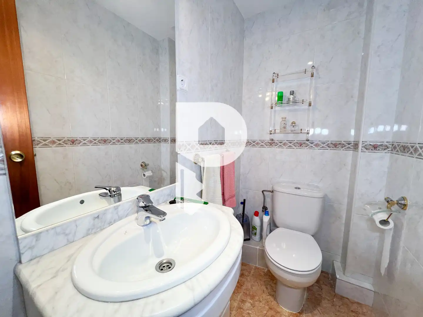 Bany de Casa o xalet en venda en Vallirana amb Aire condicionat, Calefacció i Jardí privat