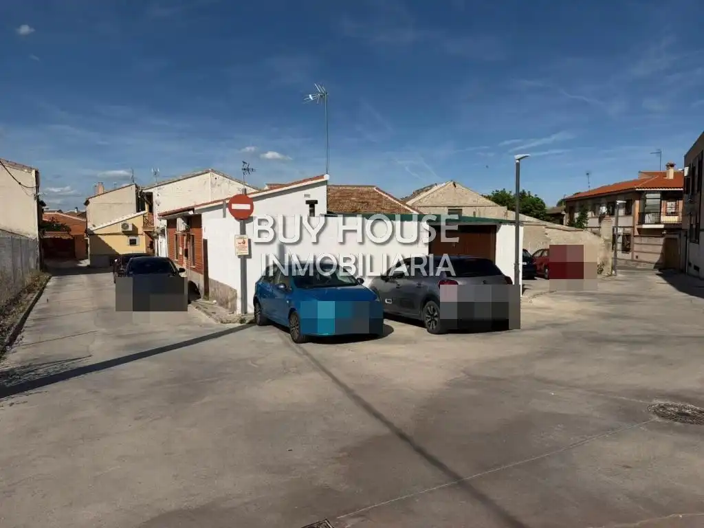 Parking of Houses for sale in Bargas