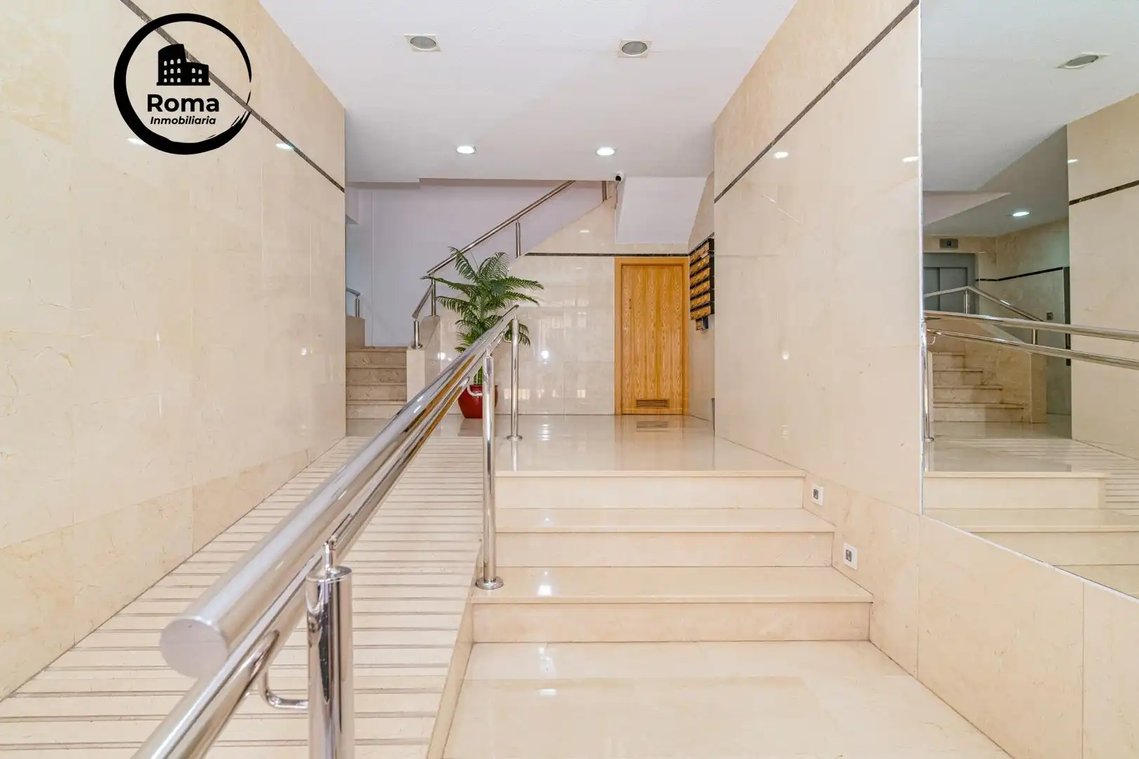 Flat with lift for sale in Beiro, imagen 4
