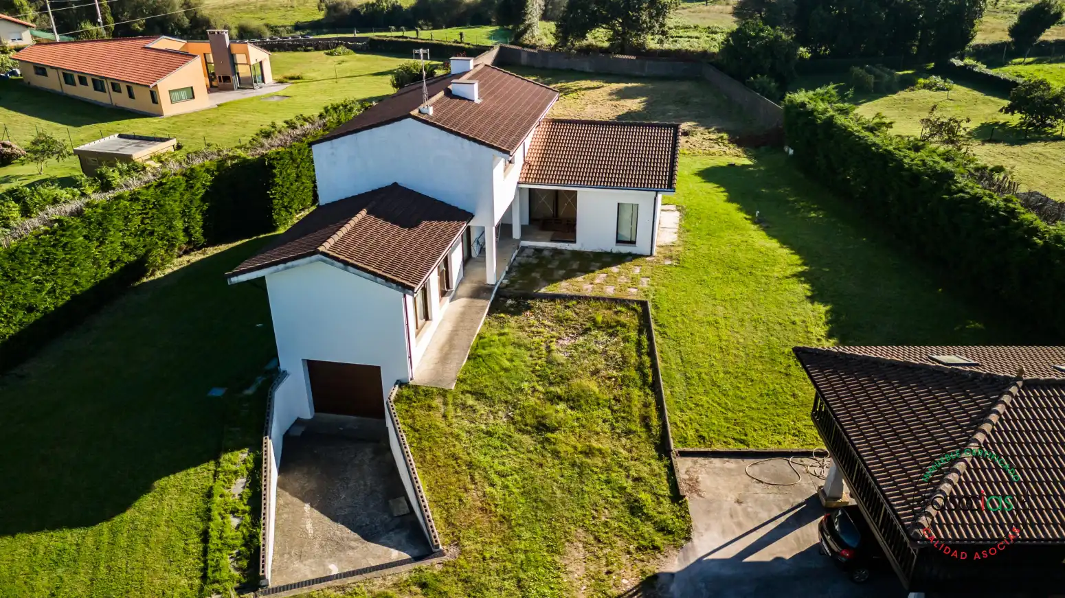 Vista exterior de Casa o xalet en venda en Villaviciosa amb Jardí privat i Traster