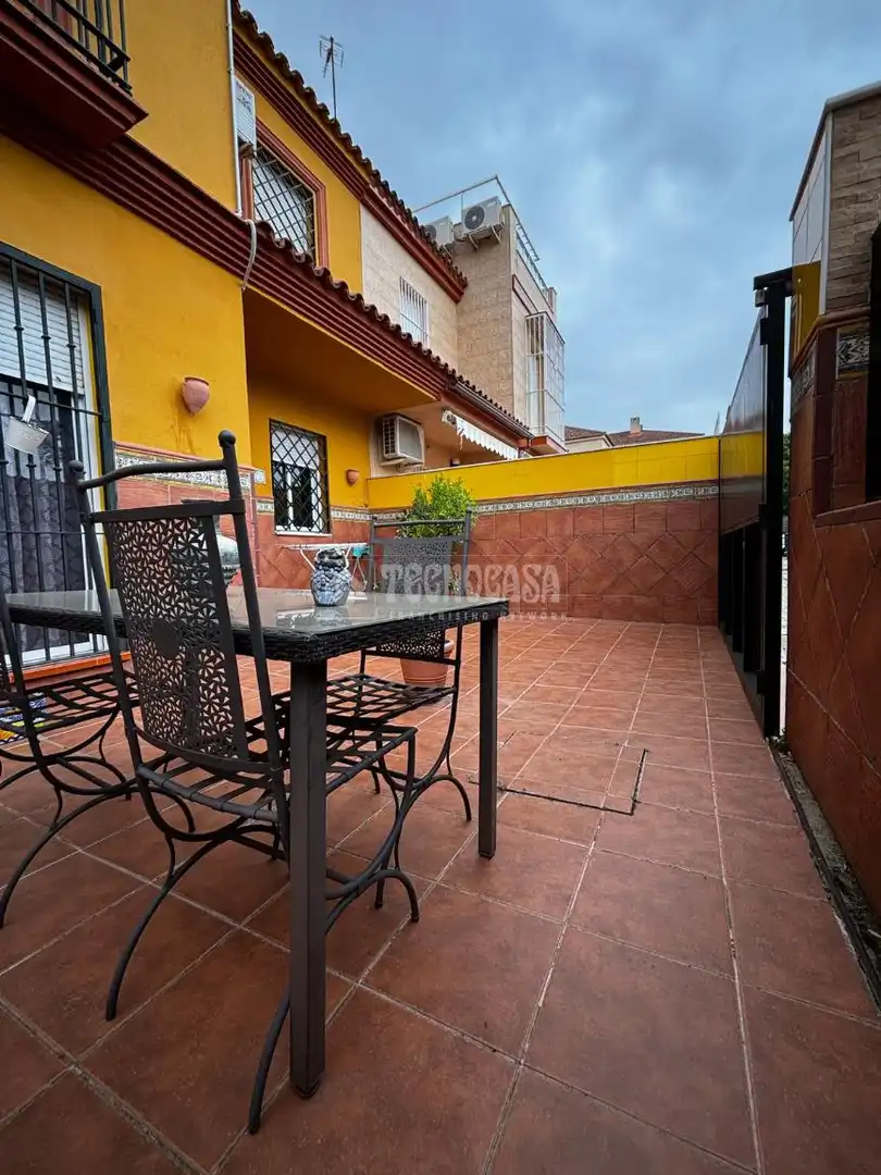 Terrace of Detached homes for sale in Sevilla  with Air Conditioner