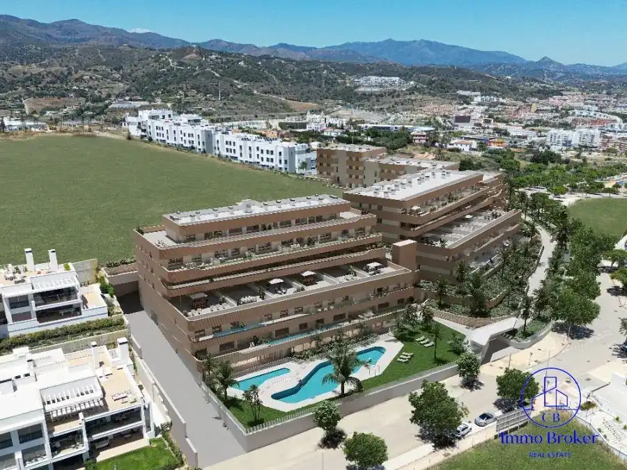 Vista exterior de Piso en venta en Estepona con Aire acondicionado, Calefacción y Trastero