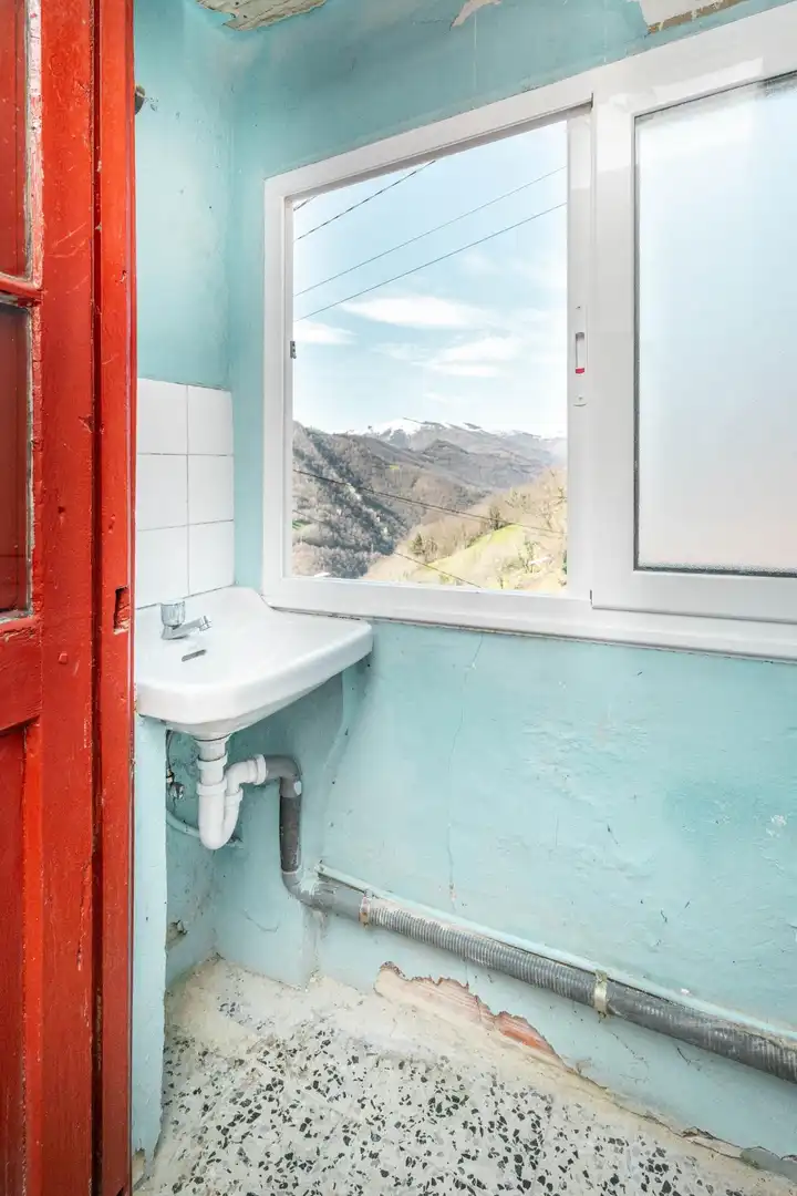 Bathroom of Houses for sale in Aller  with Private garden and Storage room