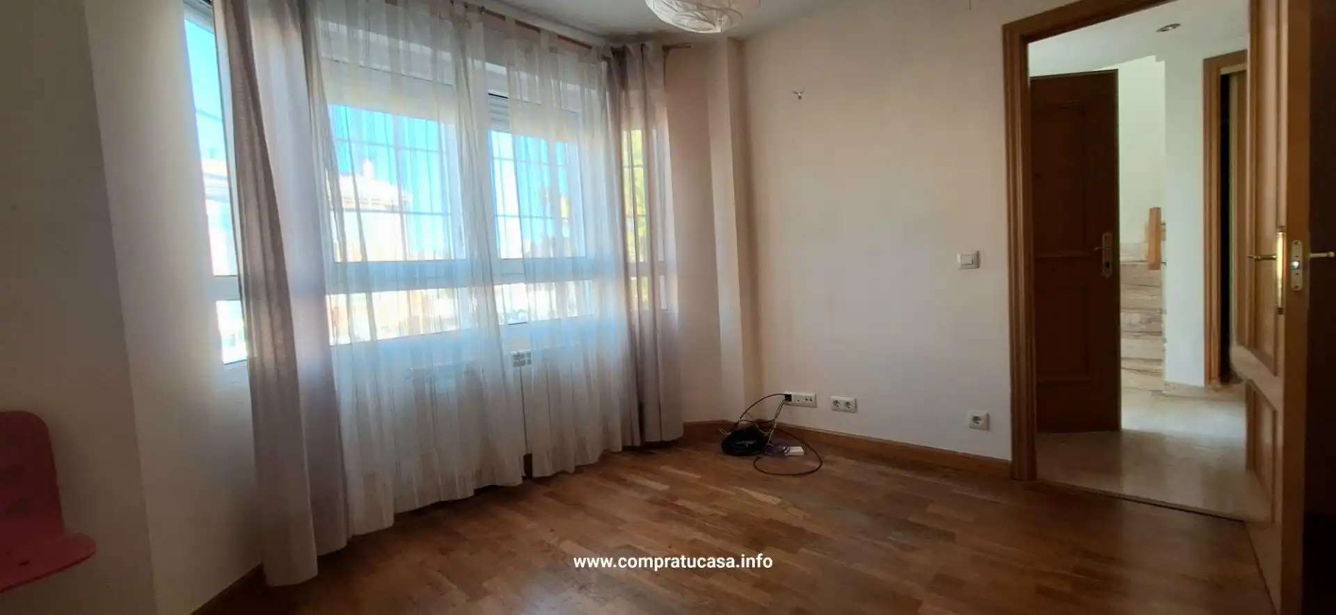 Casa adosada en venta en Calle MISTRAL, Encinillas
