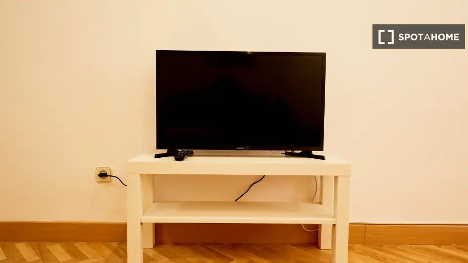 Room in Universidad - Malasaña