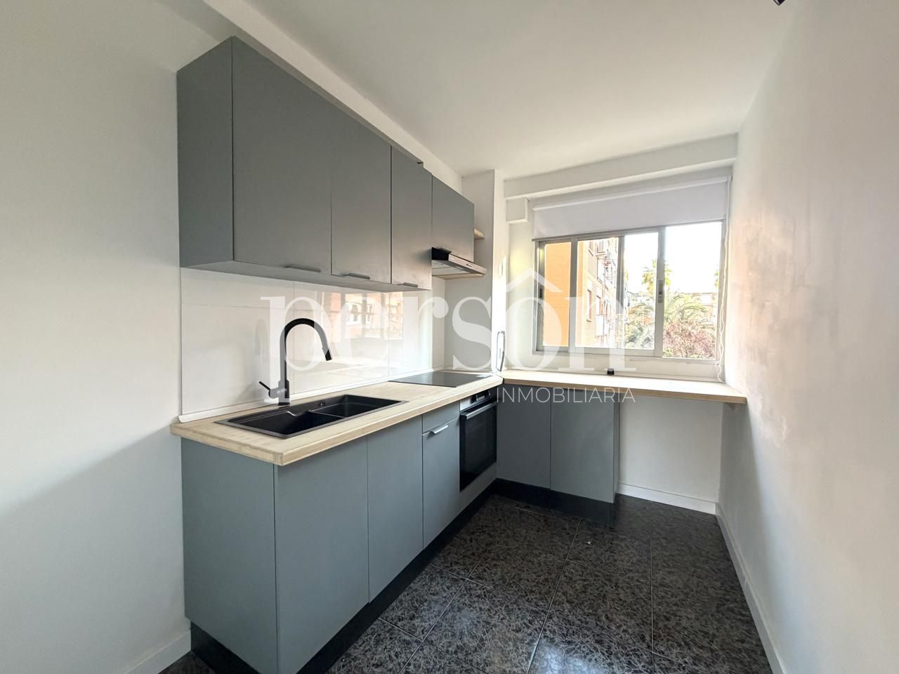 Cuina de Pis de lloguer en  Valencia Capital amb Balcó