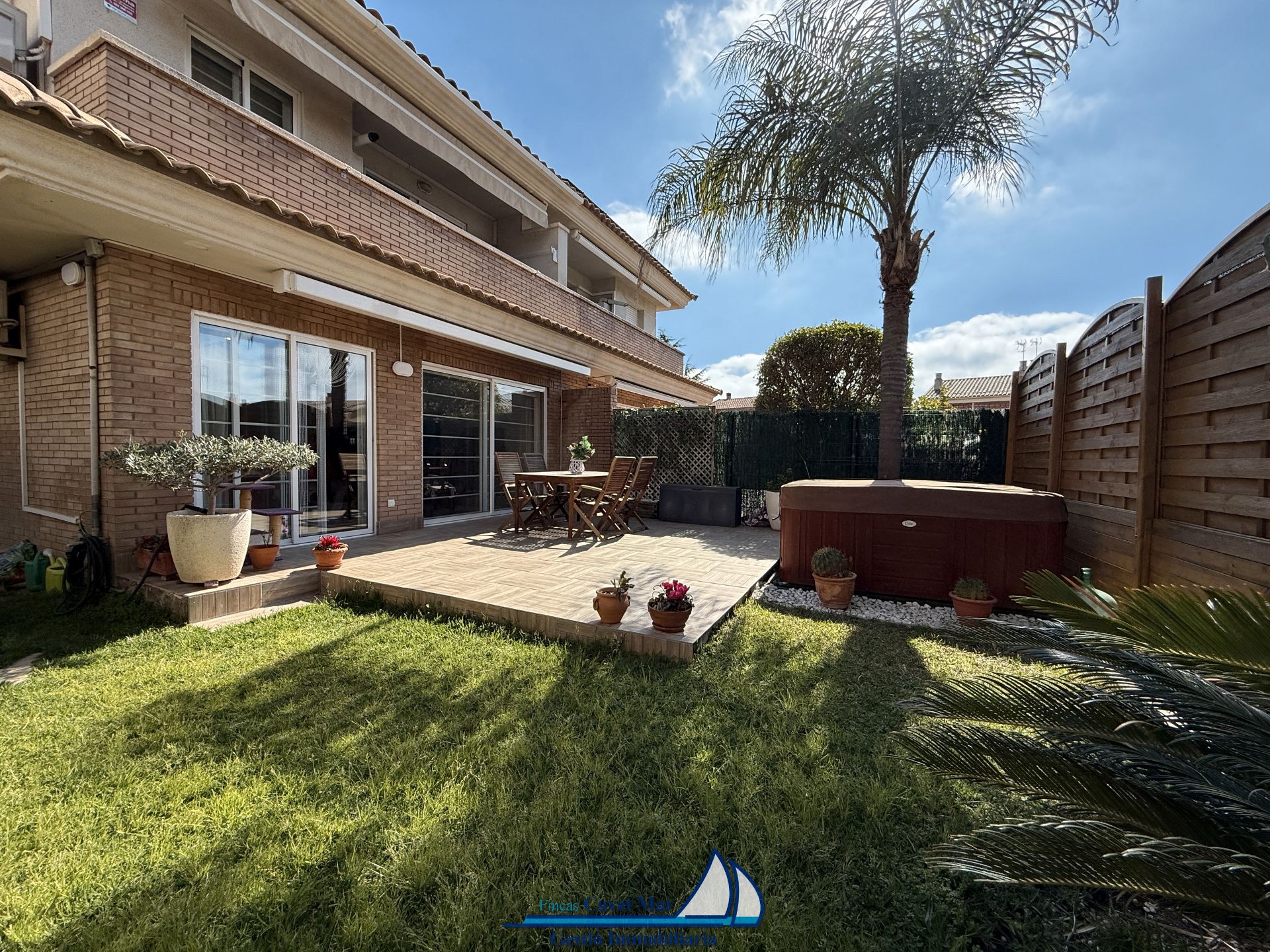 Terraza de Casa adosada en venta en Cambrils con Aire acondicionado, Calefacción y Jardín privado