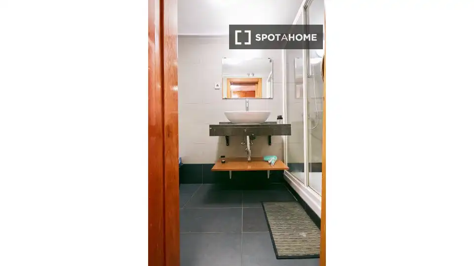 Room in Universidad - Malasaña