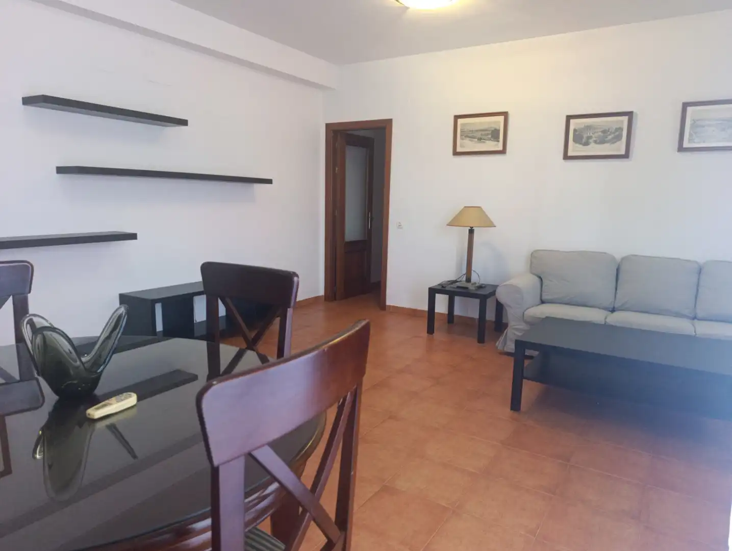 Sala de estar de Piso de alquiler en Dos Hermanas con Aire acondicionado, Terraza y Amueblado