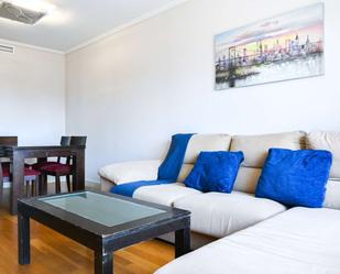 Living room of Apartment to share in  Madrid Capital  with Air Conditioner and Terrace