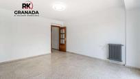 Bedroom of Flat for sale in  Granada Capital  with Air Conditioner and Terrace