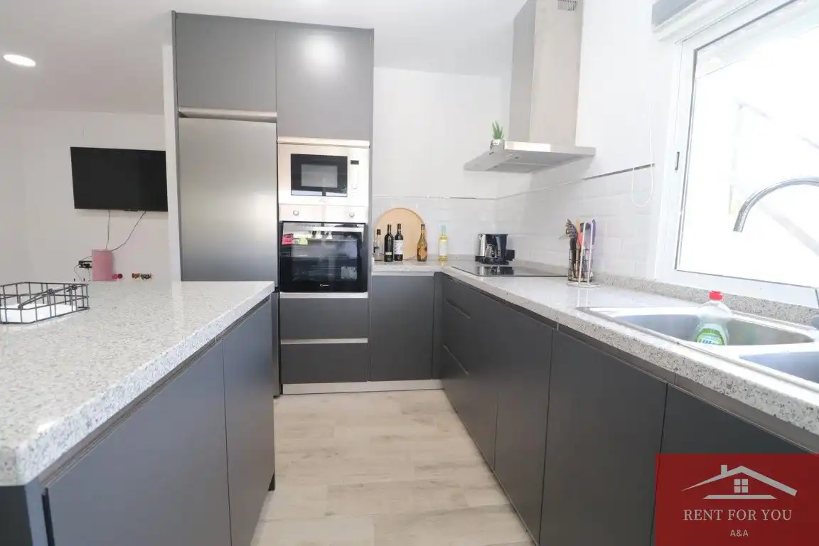 Cocina de Casa o chalet de alquiler en Cártama con Jardín privado, Terraza y Piscina