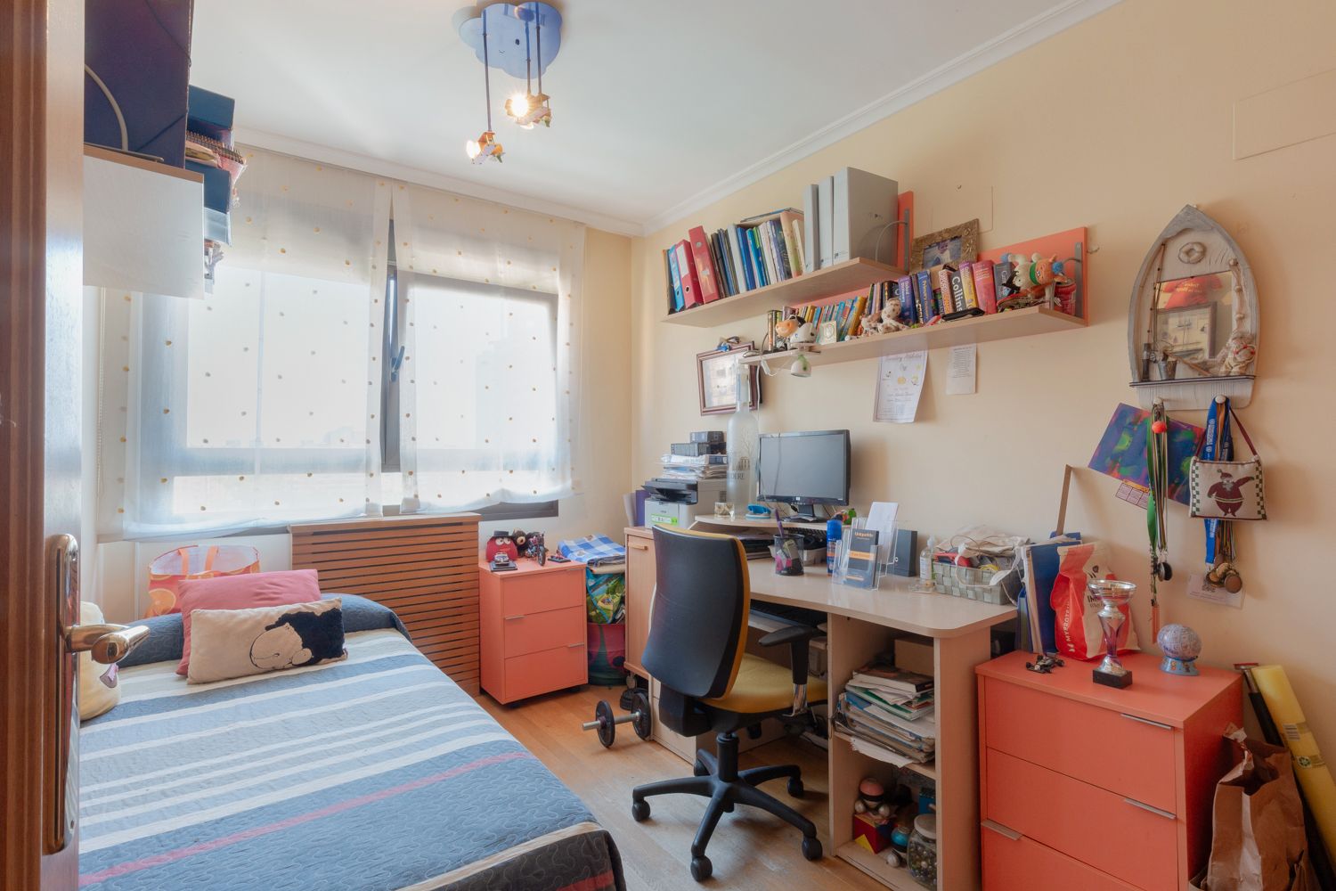 Bedroom of Flat for sale in  Valencia Capital  with Air Conditioner, Heating and Terrace