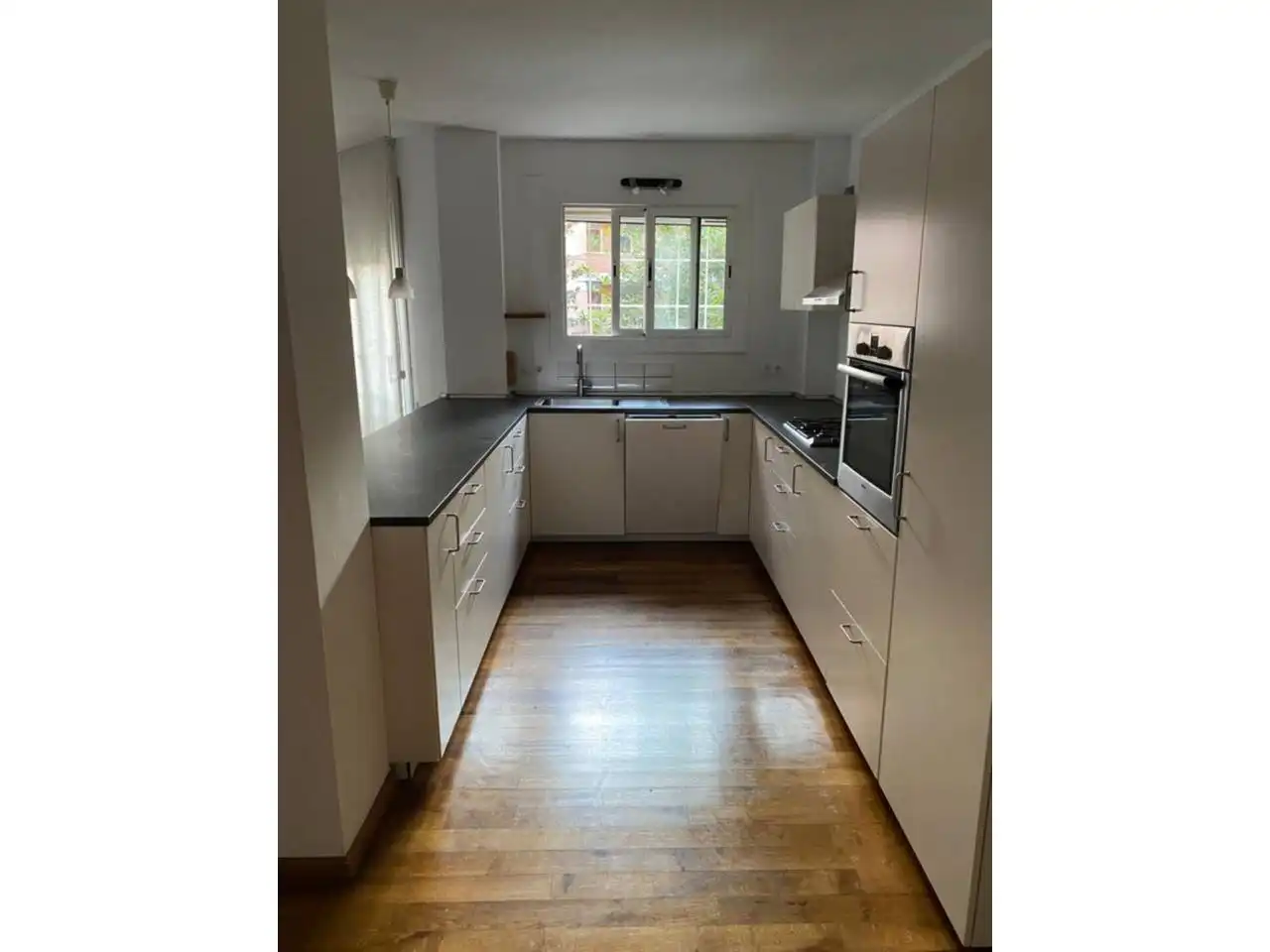 Cocina de Piso de alquiler en Sant Cugat del Vallès con Aire acondicionado, Calefacción y Jardín privado