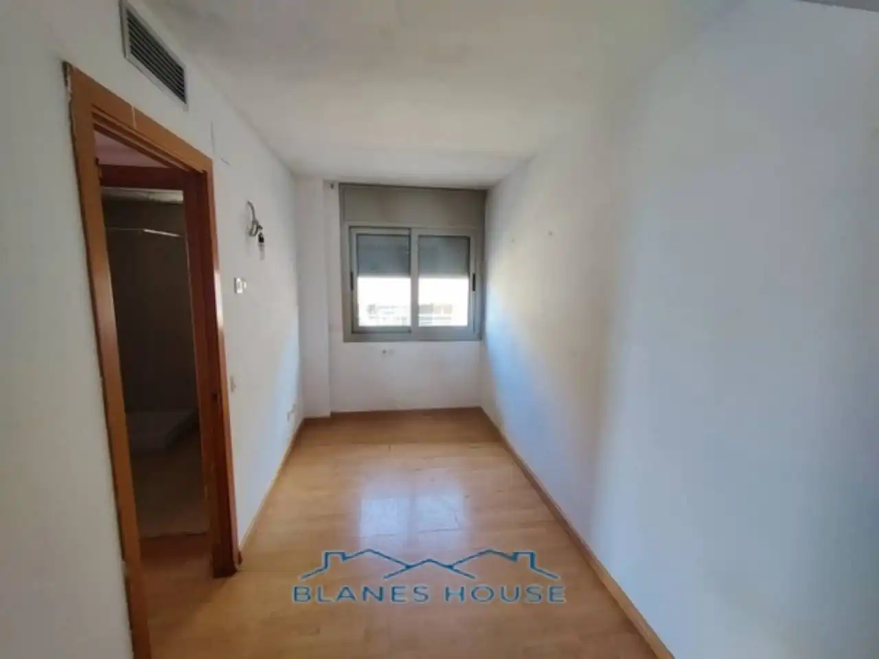 Flat with terrace for sale in Calle MONTBLANC 3, imagen 4