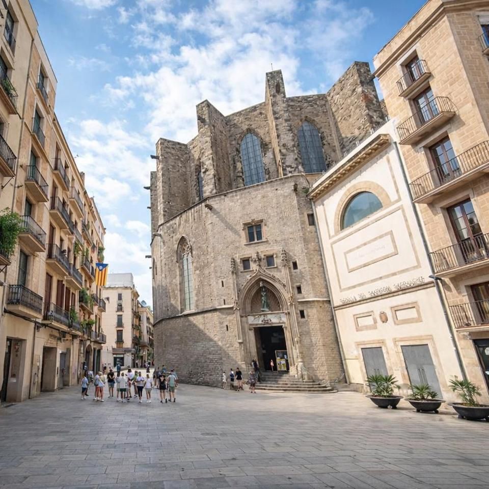 Vista exterior de Piso en venta en  Barcelona Capital con Aire acondicionado, Parquet y Amueblado