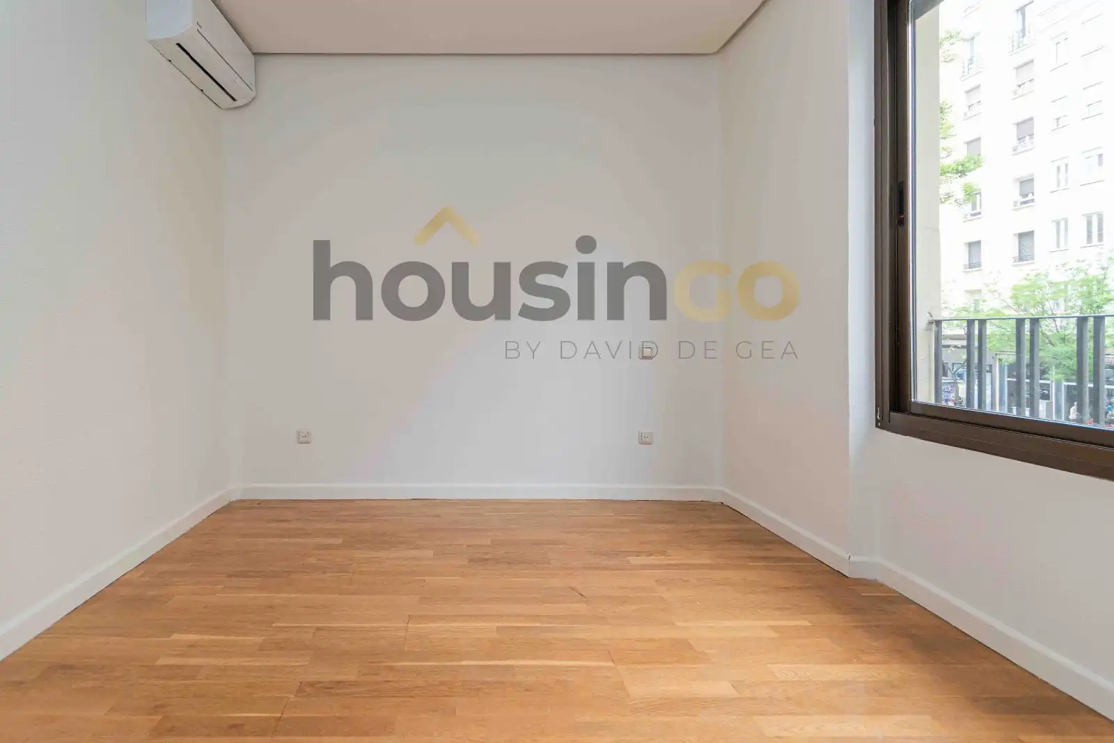 Flat for sale in Madrid  with Air Conditioner, Heating and Parquet flooring
