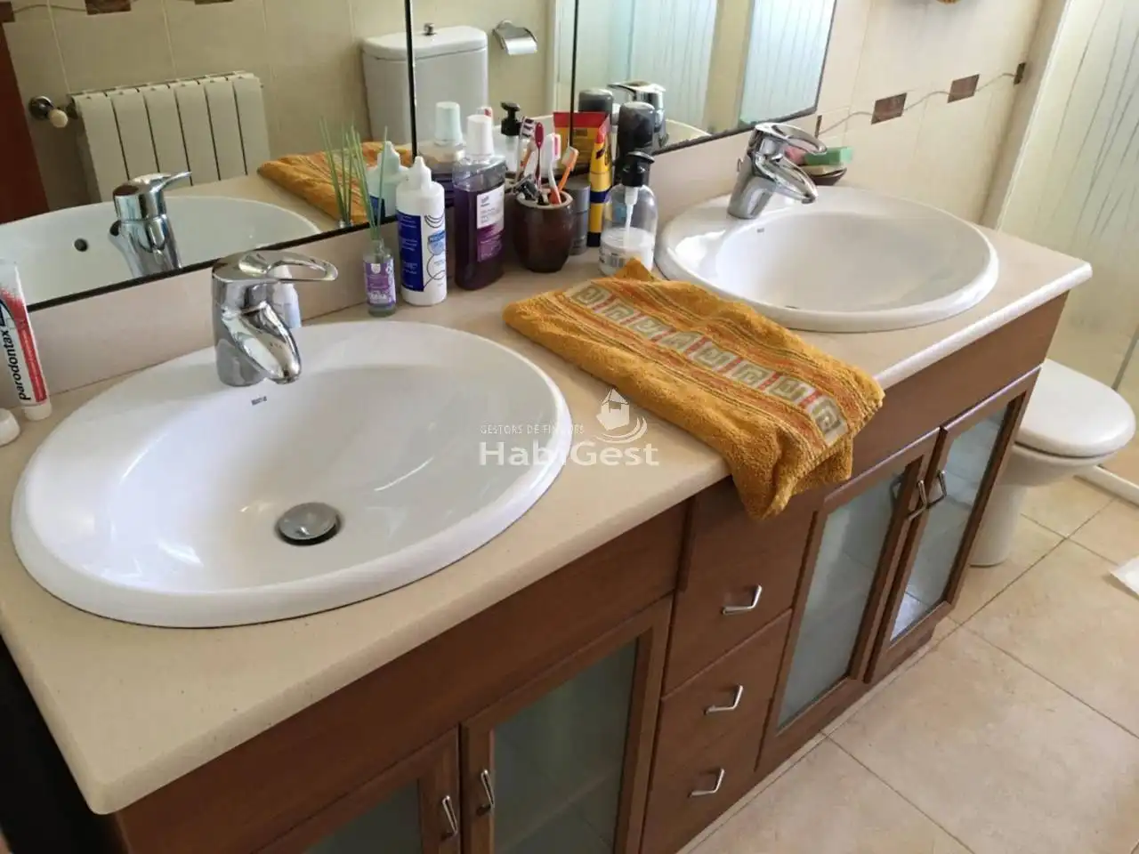 Baño de Casa o chalet en venta en Fontcoberta con Jardín privado, Terraza y Piscina