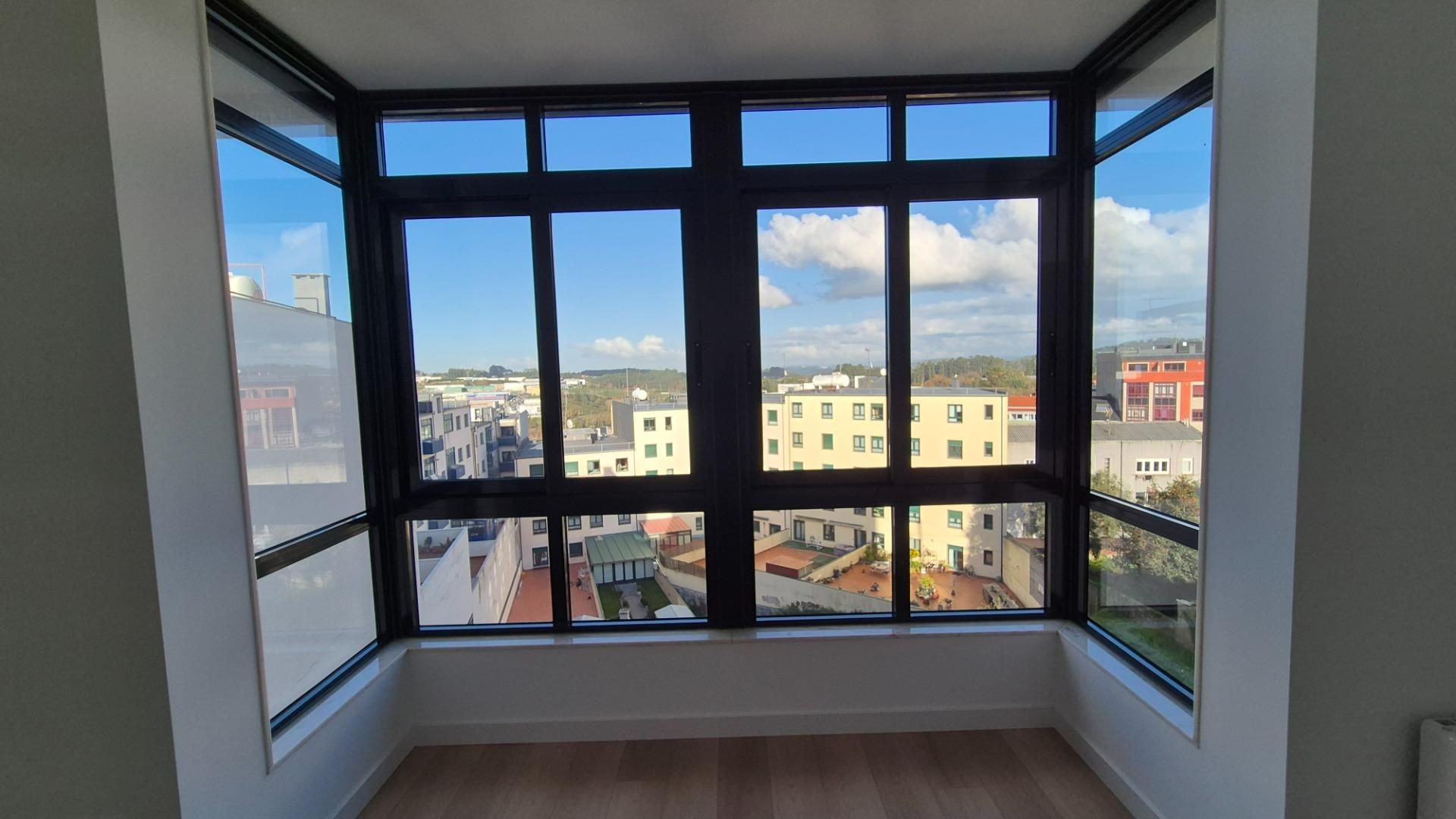 Bedroom of Flat to rent in Carral  with Heating and Storage room