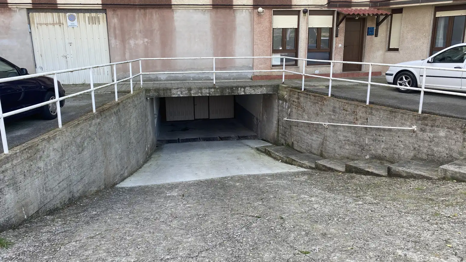Parkplatz von Garage zum Verkauf in Medio Cudeyo