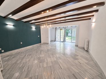 Casa aparellada amb jardí en venda a Sarrià - Sant Gervasi